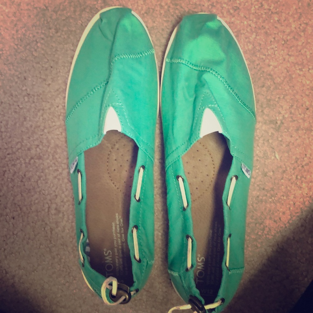 TOMS boat shoes size 12